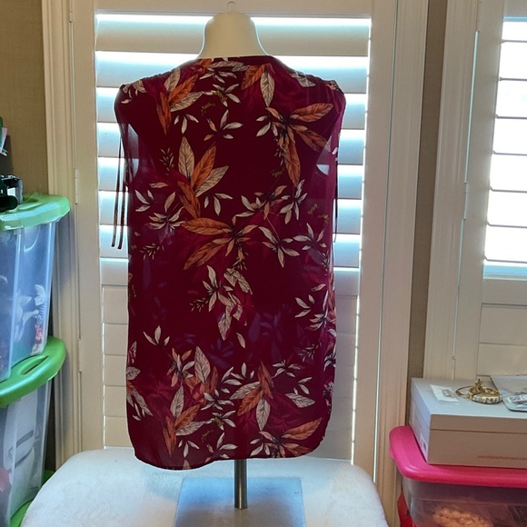 Worthington Burgundy Floral Blouse - Picture 4 of 7